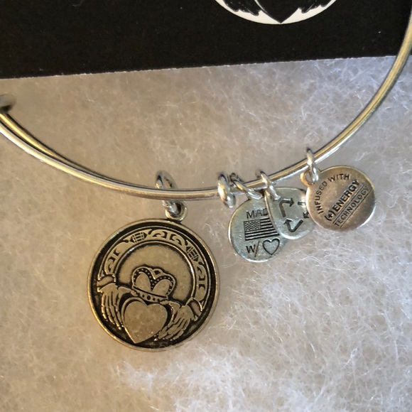 ALEX AND ANI Claddagh Energy Bracelet - Picture 3 of 7